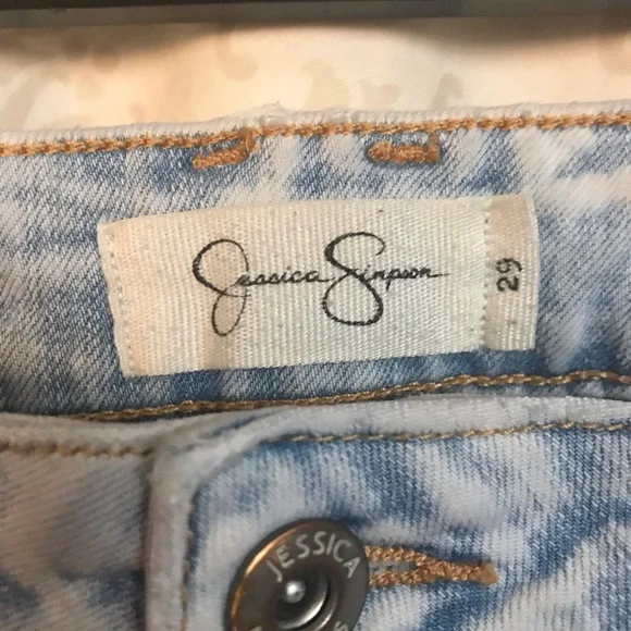 Jessica Simpson light wash blue denim embroidered size 29 - Picture 4 of 5